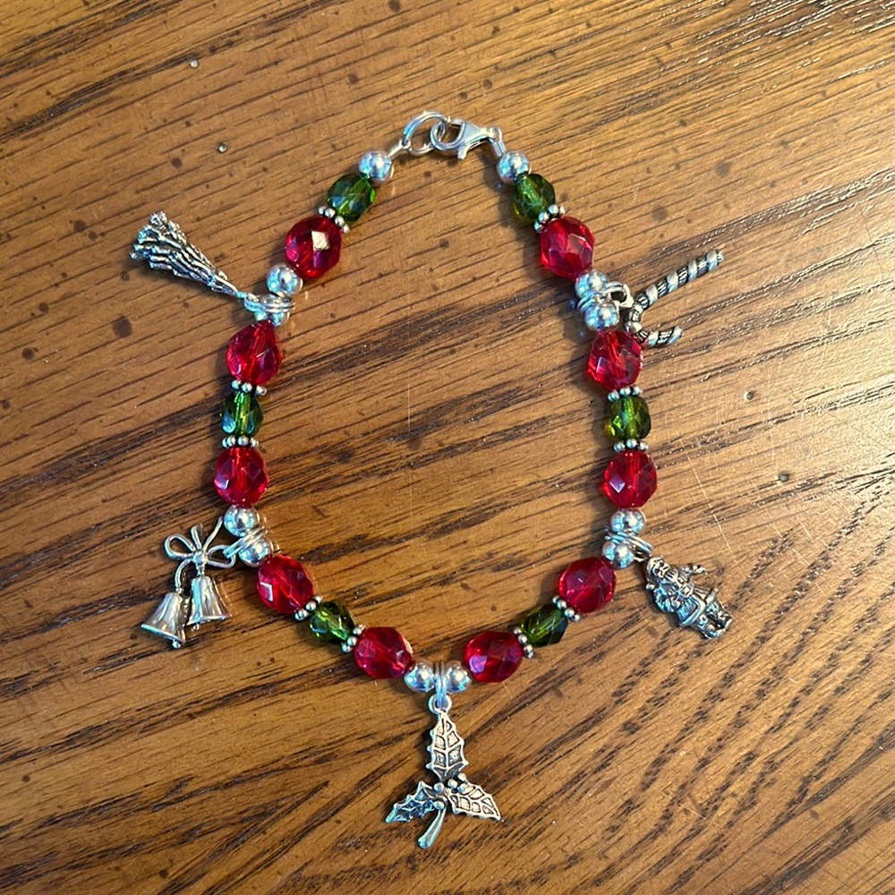 Christmas Glass Bead and Charm Bracelet